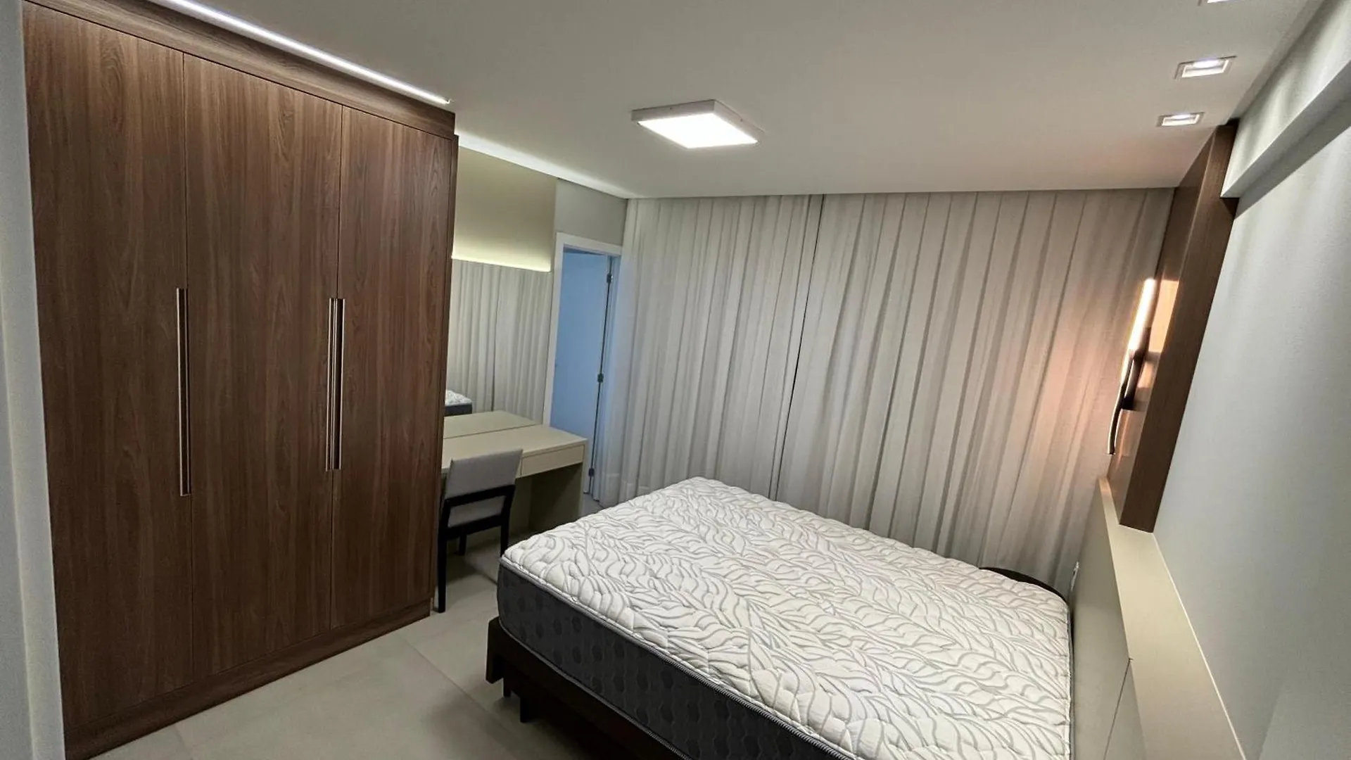 Cobertura Duplex Alto Padrao 200M Da Praia Bombinhas 0*,  Brasilien